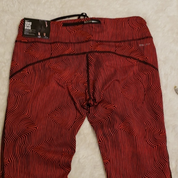 NIKE NWT runner leggings - Picture 6 of 8